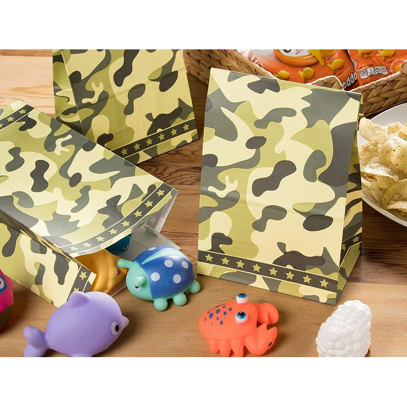 Party Treat Bags - 36-Pack Gift Bags, Camo Party Supplies, Paper Favor Bags, Recyclable Goodie Bags for Kids, Camouflage Design, 5.2 x 8.7 x 3.3 Inches