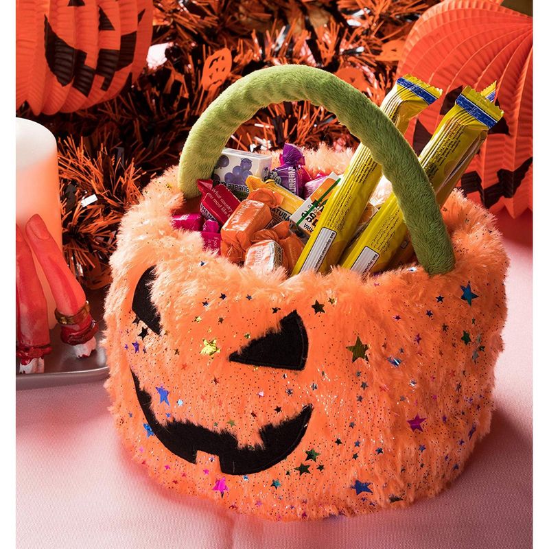 Plush Jack-O-Lantern Trick or Treat Bag for Halloween (8 x 7.7 x 8 Inches)