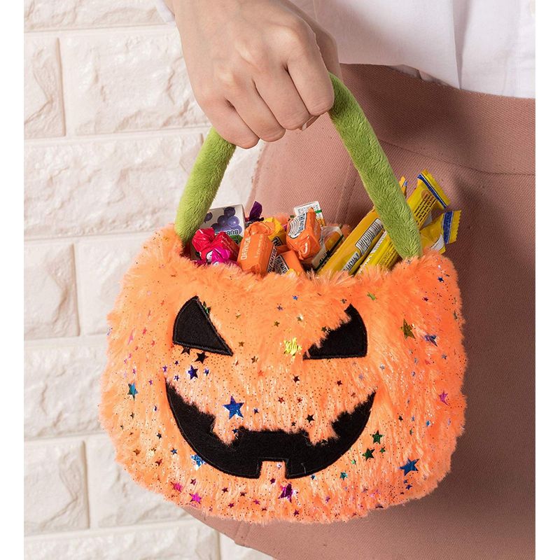 Plush Jack-O-Lantern Trick or Treat Bag for Halloween (8 x 7.7 x 8 Inches)