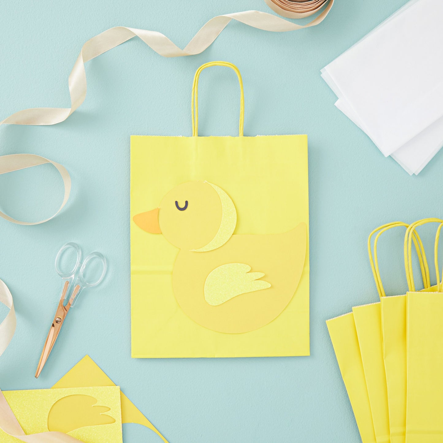 25-Pack Yellow Gift Bags with Handles, 8x4x10-Inch Paper Goodie Bags for Party Favors and Treats, Birthday Party Supplies